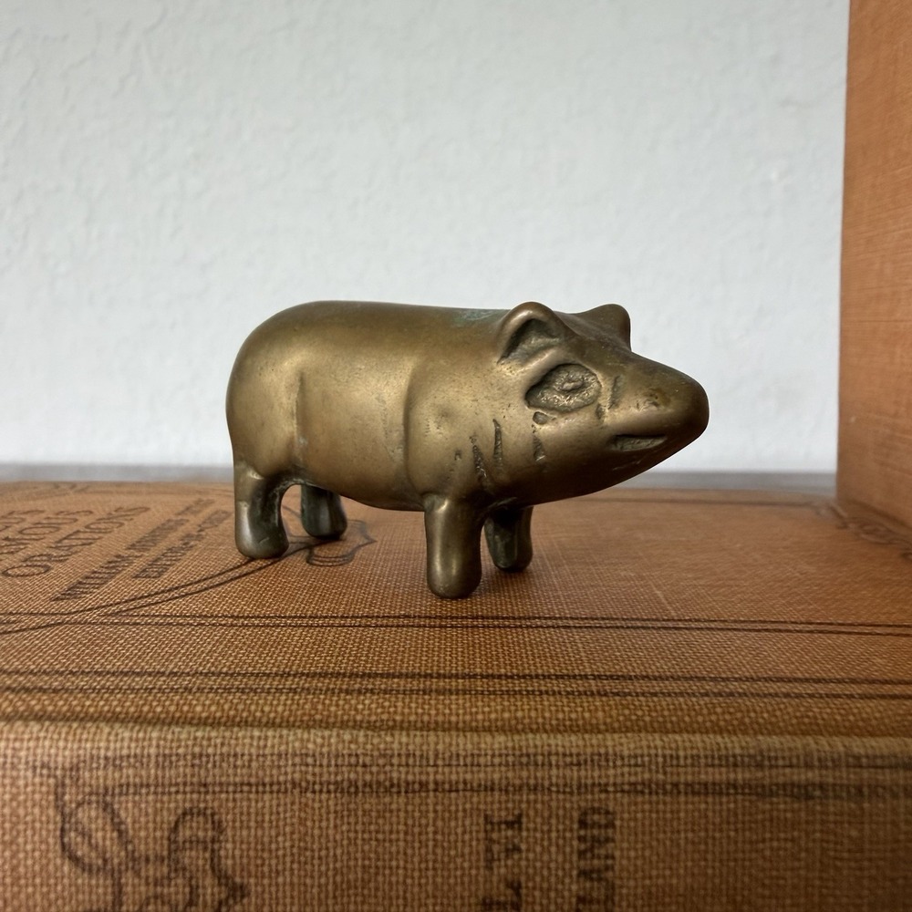 Vintage Solid Brass Pig Hog Piglet Decorative Figurine or‎ Paper Weight Trinket